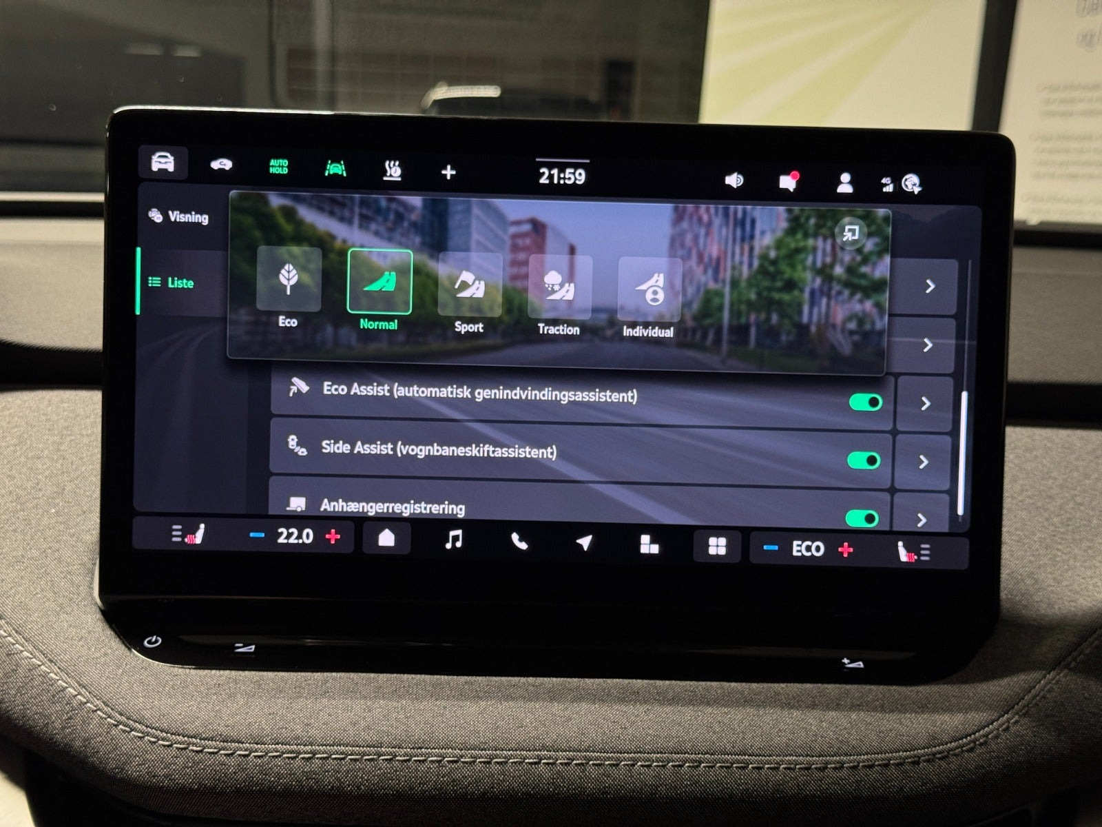 Sort Skoda Enyaq fra 2025