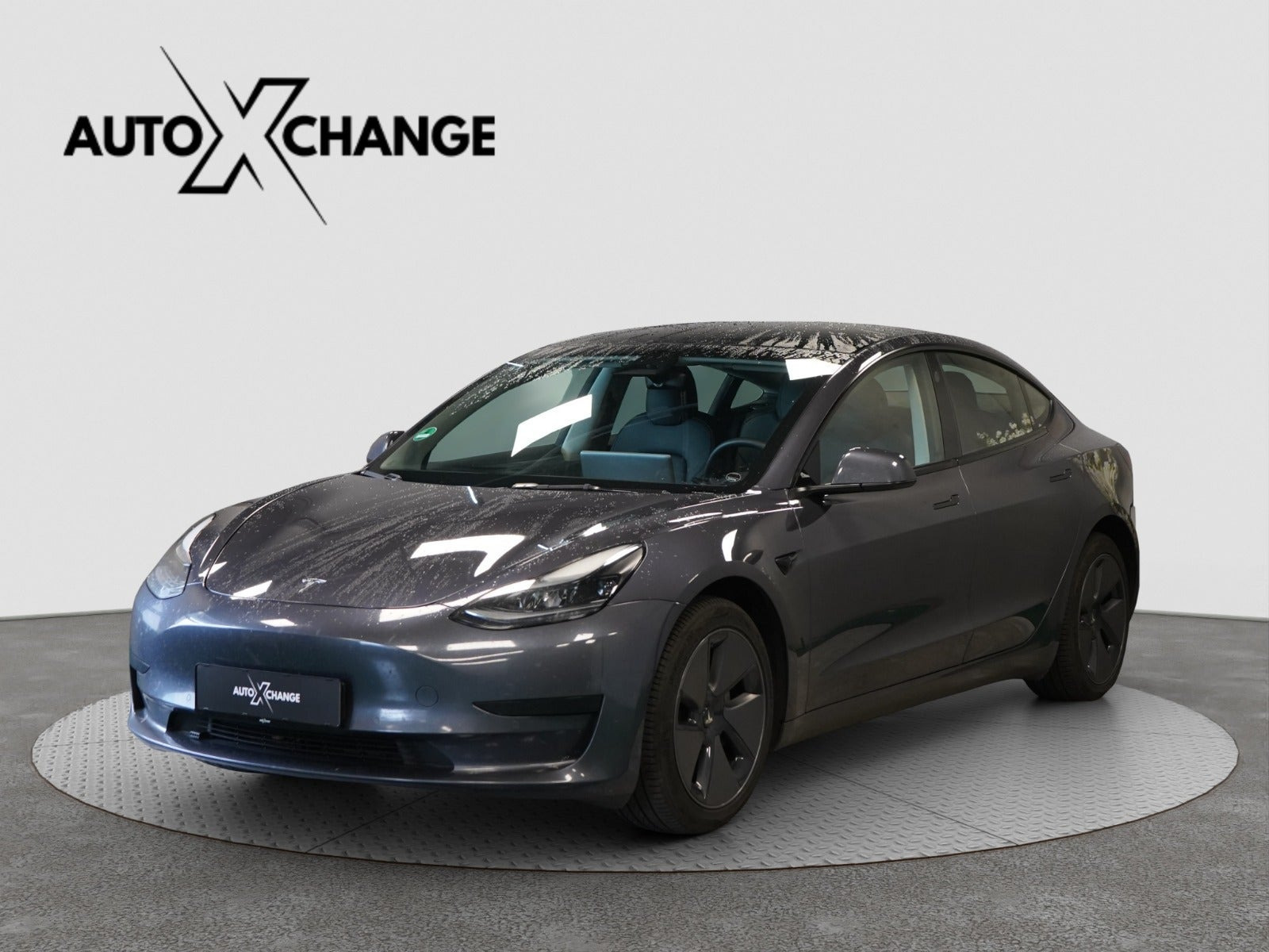 Tesla Model 3 RWD