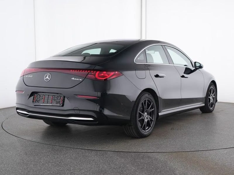 Sort Mercedes CLA350 fra 2026