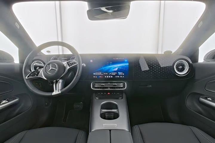 Sort Mercedes CLA350 fra 2026