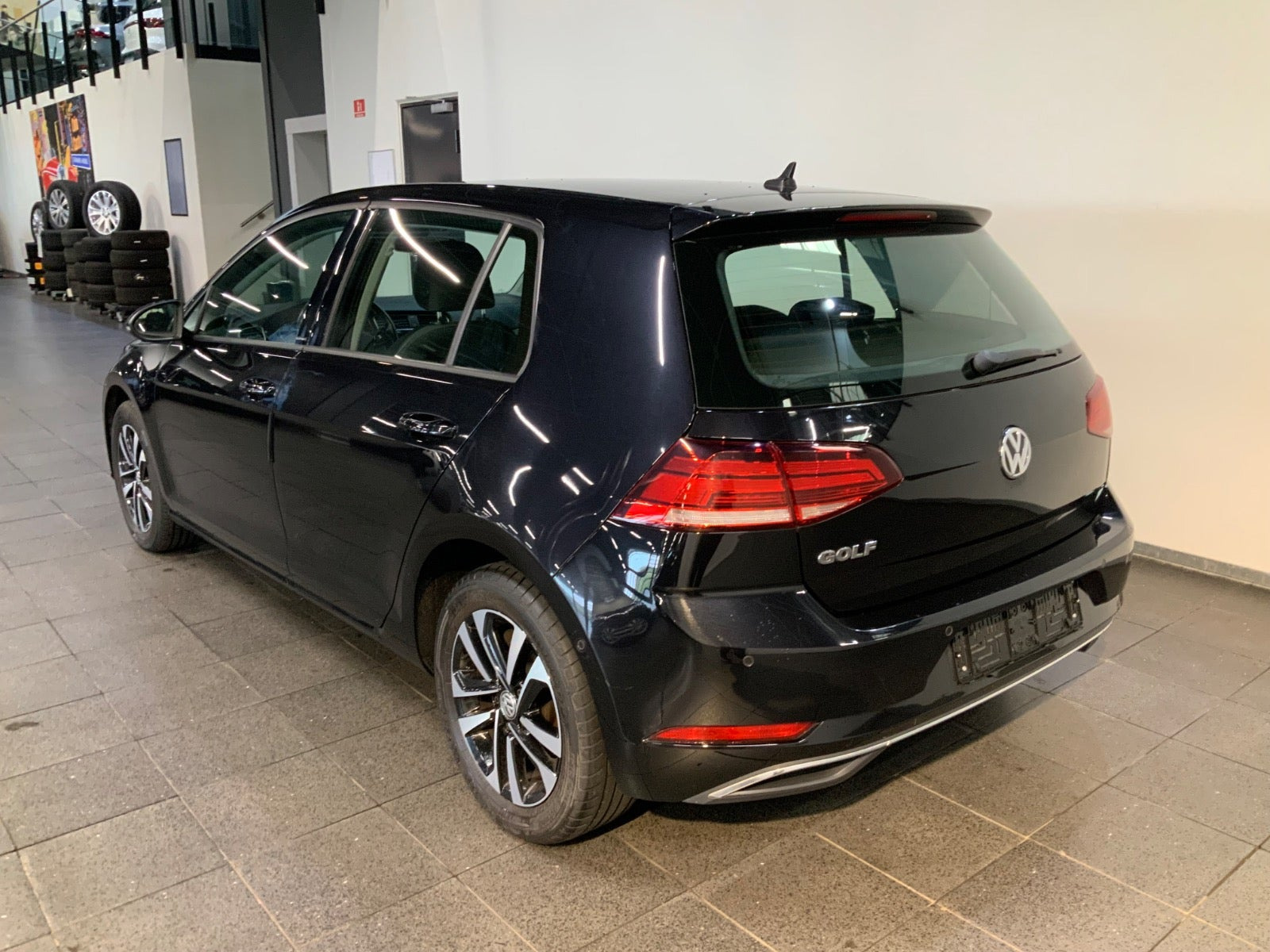 Sort VW Golf VII fra 2019
