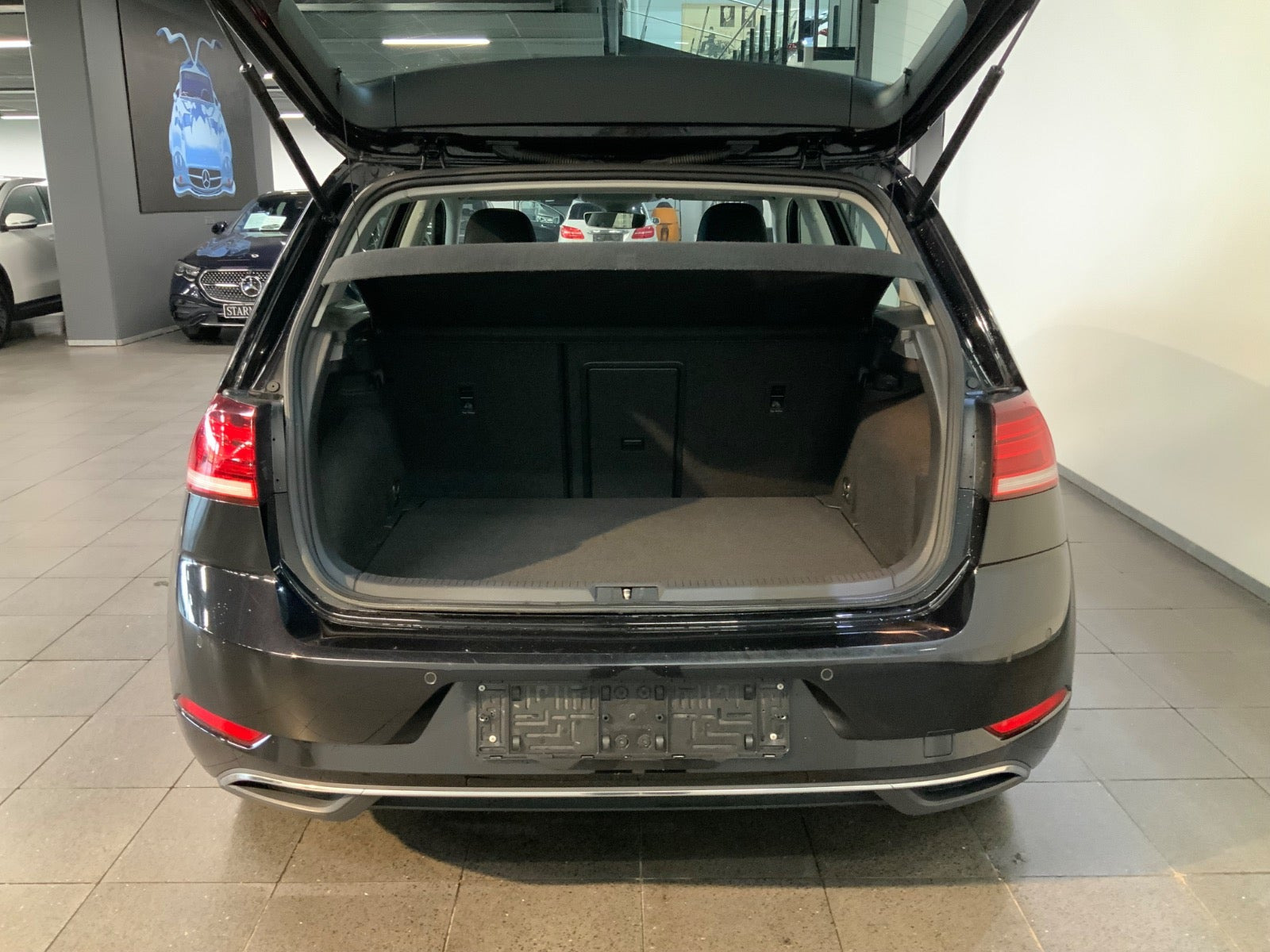 Sort VW Golf VII fra 2019