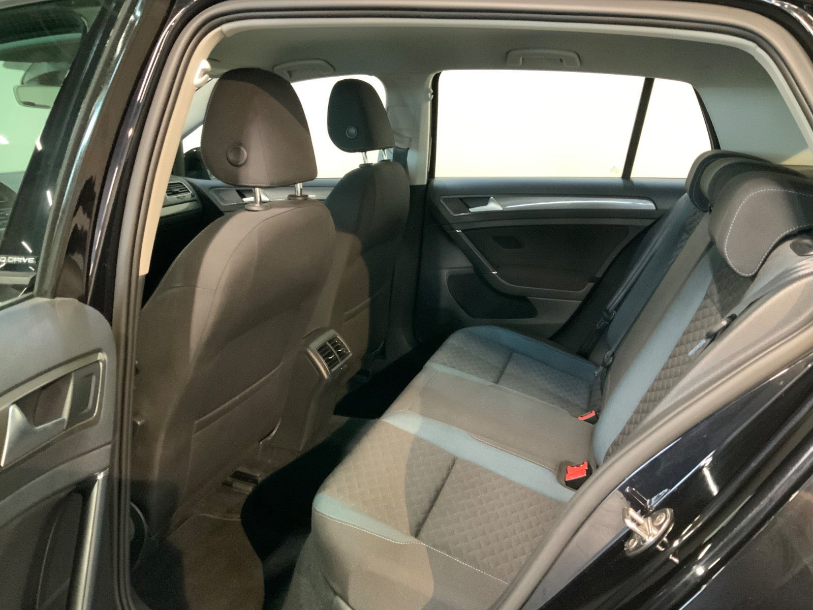 Sort VW Golf VII fra 2019