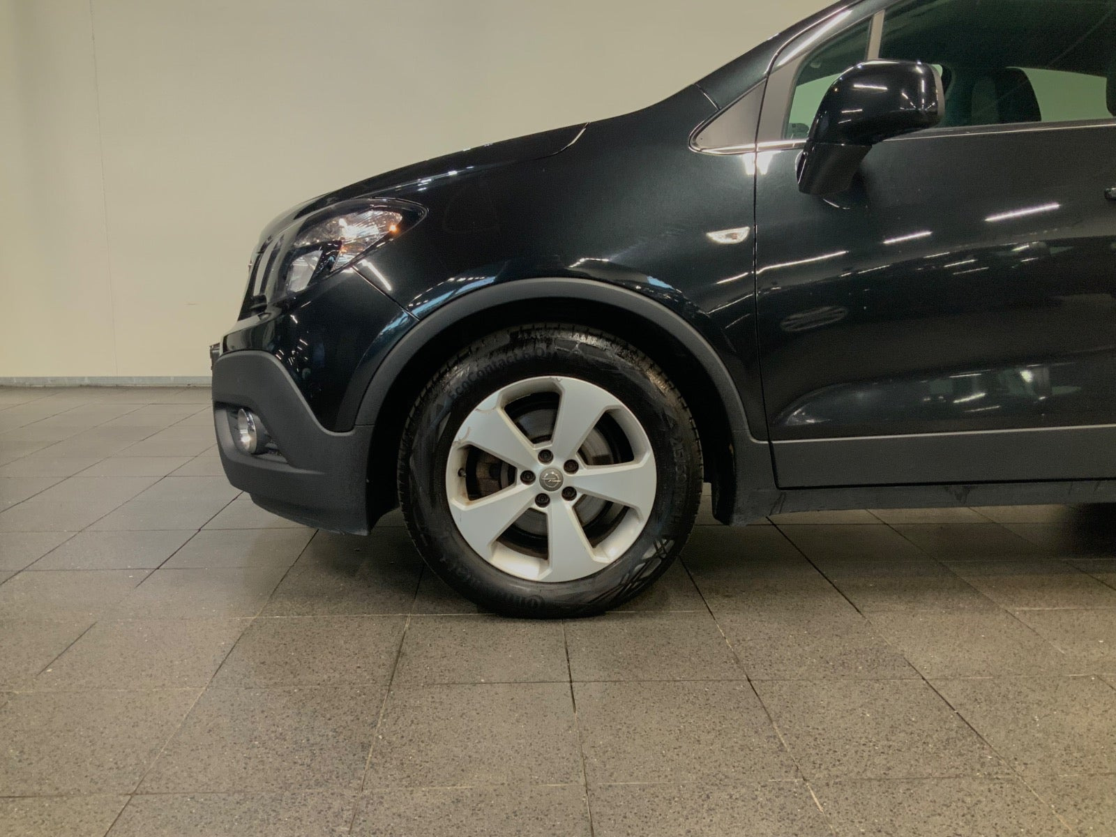 Sort Opel Mokka fra 2016