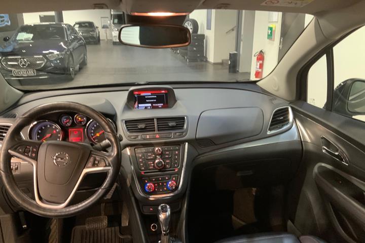 Sort Opel Mokka fra 2016