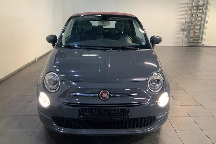 Grå Fiat 500C fra 2016