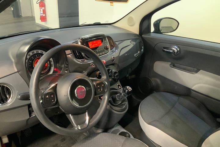 Grå Fiat 500C fra 2016