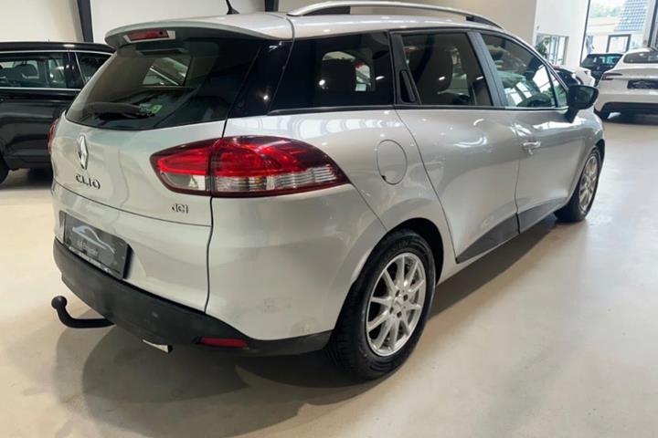 Sølv Renault Clio IV fra 2014