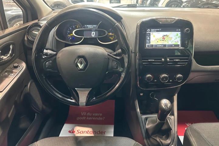 Sølv Renault Clio IV fra 2014