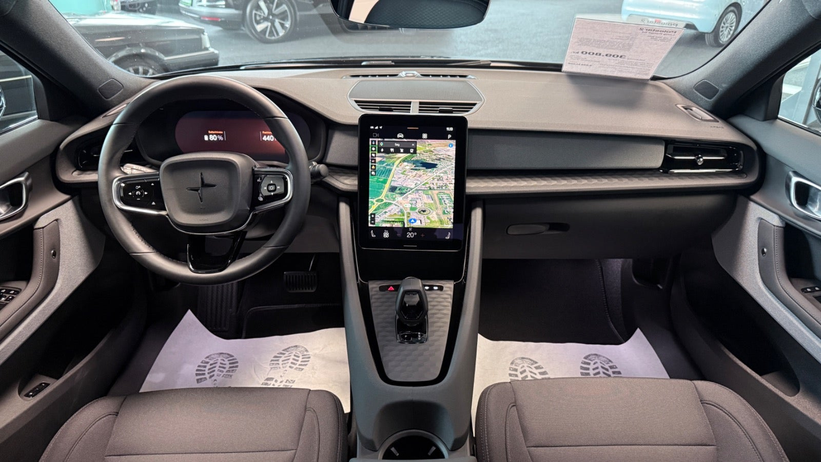 Sort Polestar 2 fra 2025