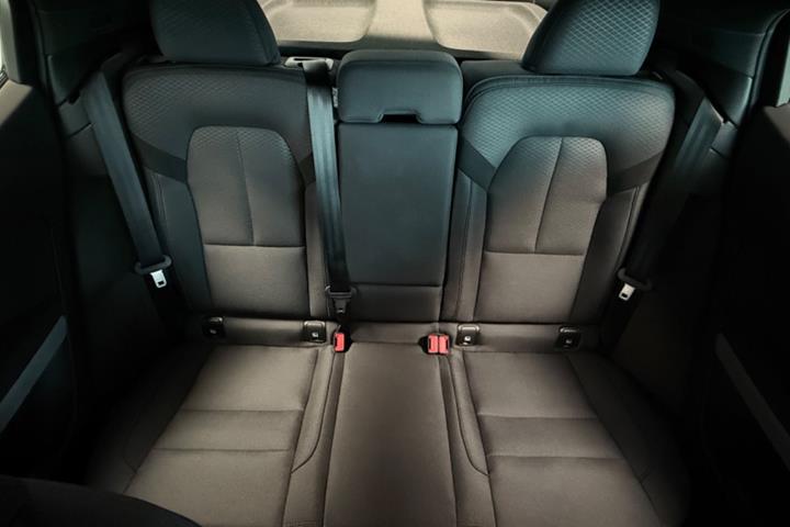 Sort Polestar 2 fra 2025