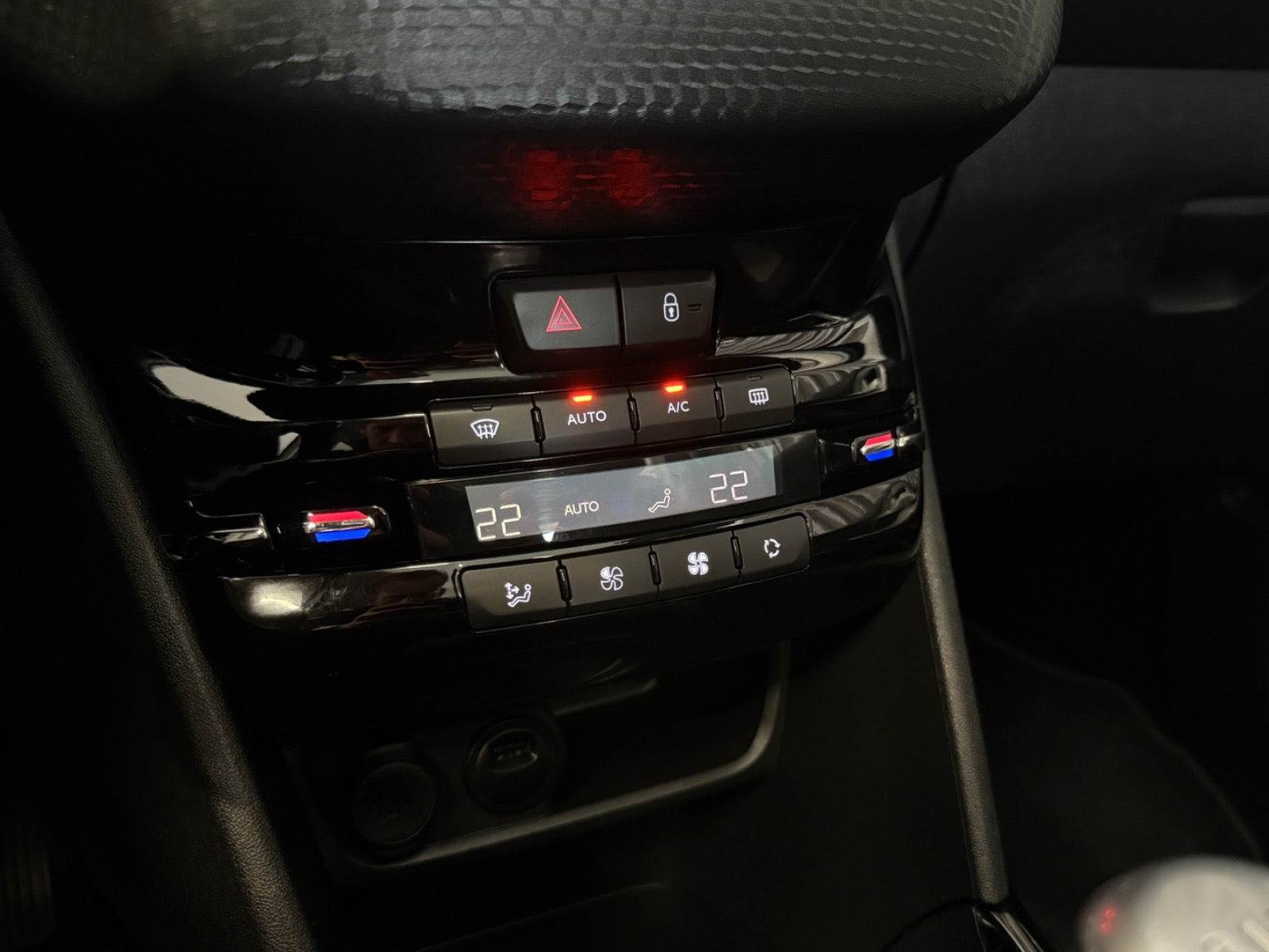 Hvid Peugeot 2008 fra 2018
