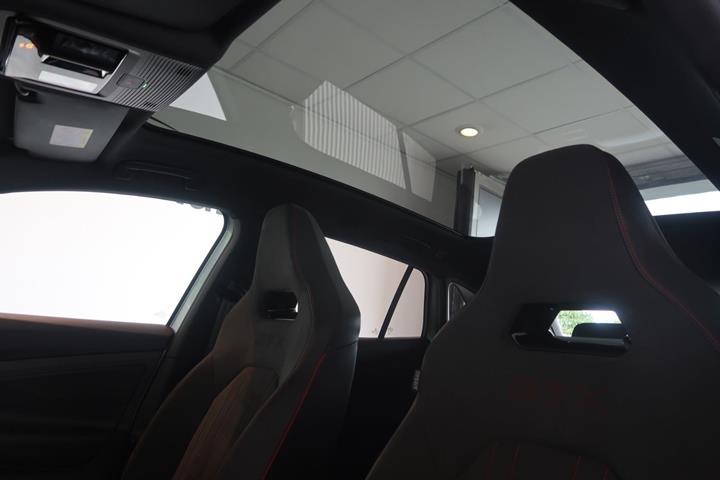 Sølv VW ID.4 fra 2026