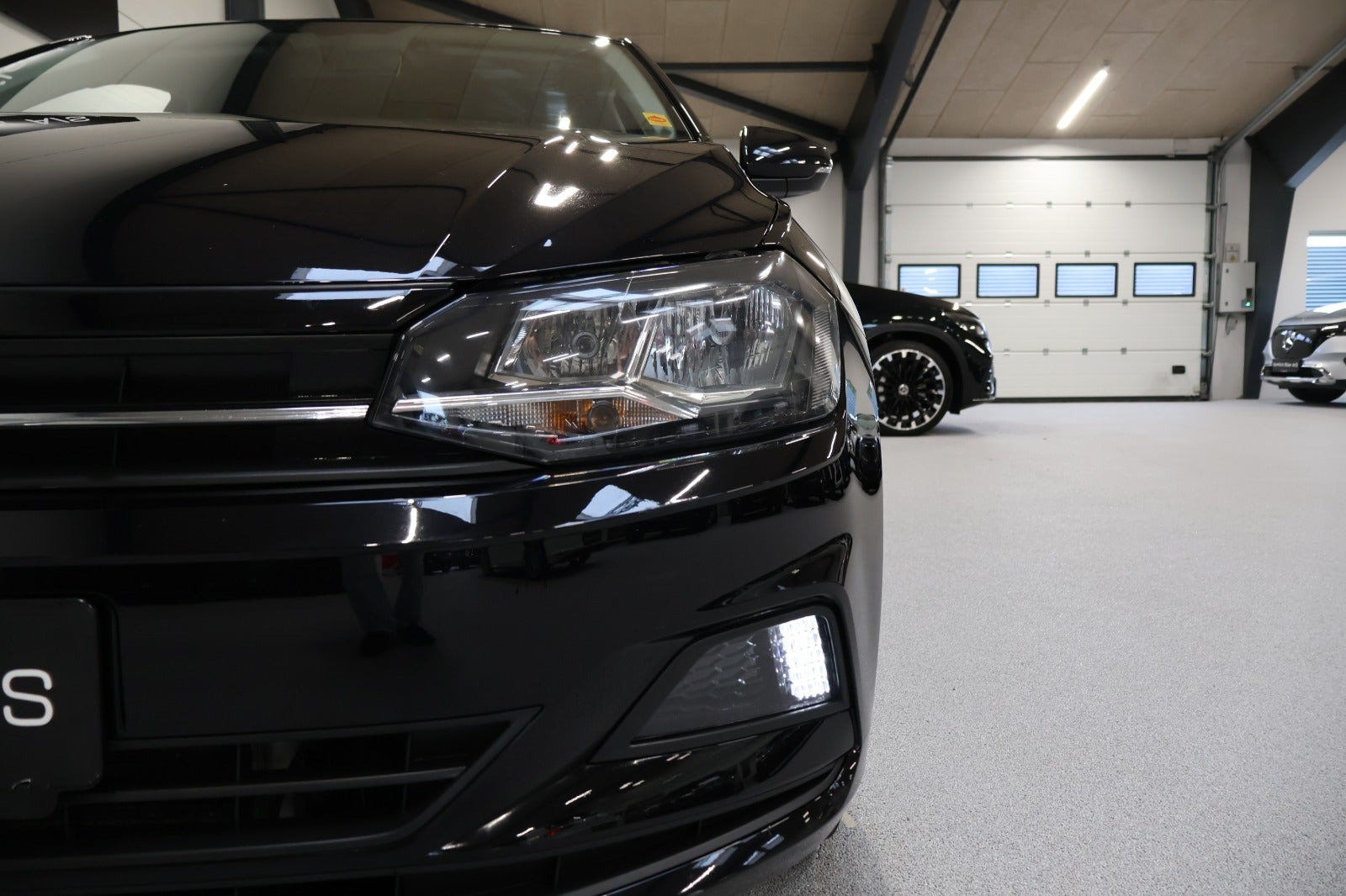 Sort VW Polo fra 2020