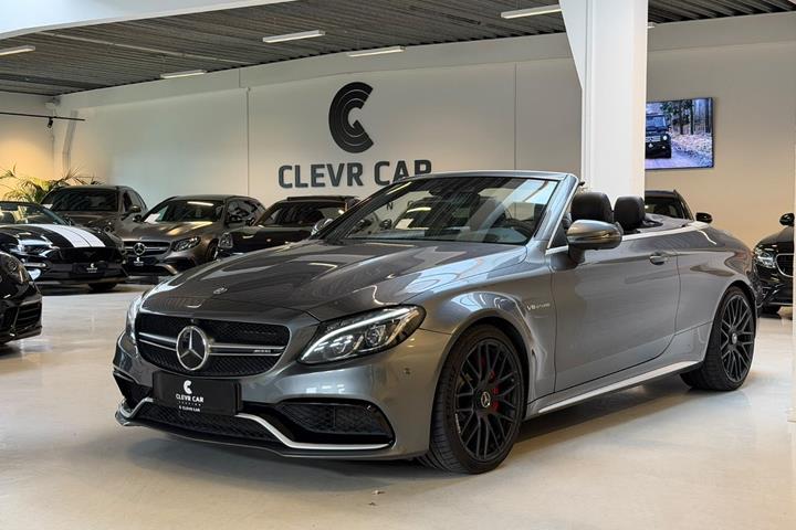 Sølv Mercedes C63 fra 2016