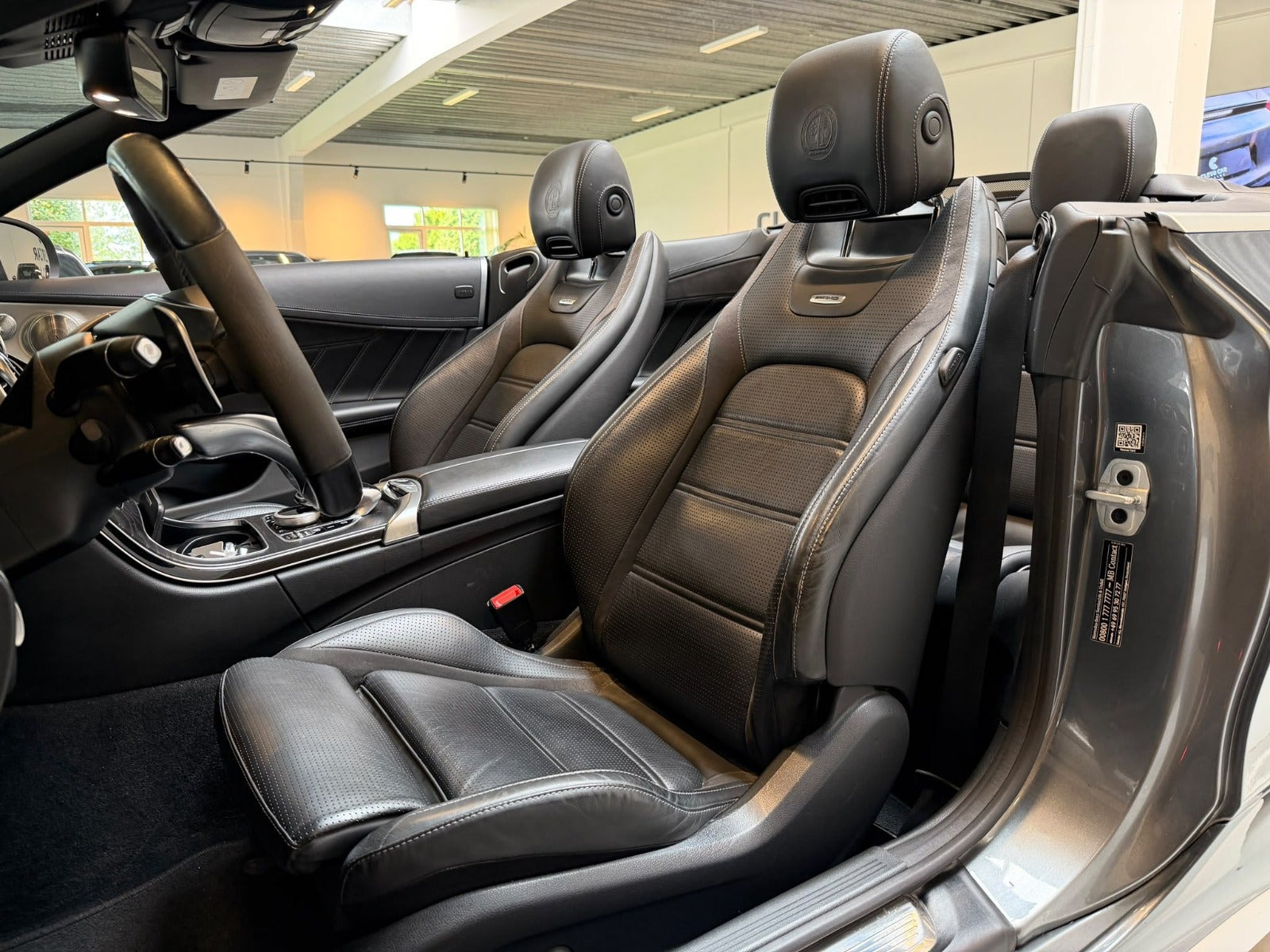 Sølv Mercedes C63 fra 2016