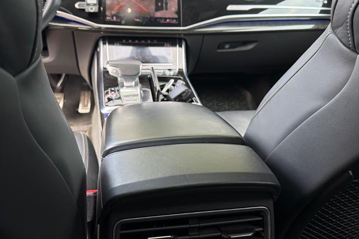 undefined Audi Q8 fra 2018