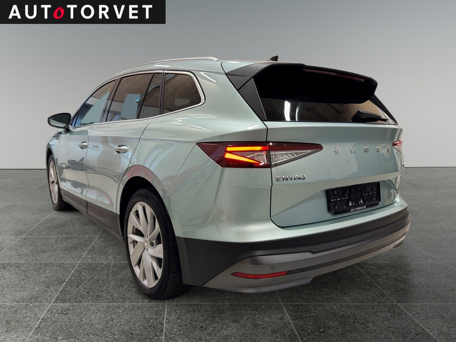 Turquoise Skoda Enyaq fra 2021