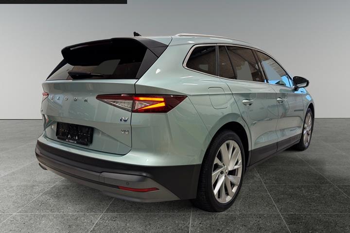 Turquoise Skoda Enyaq fra 2021