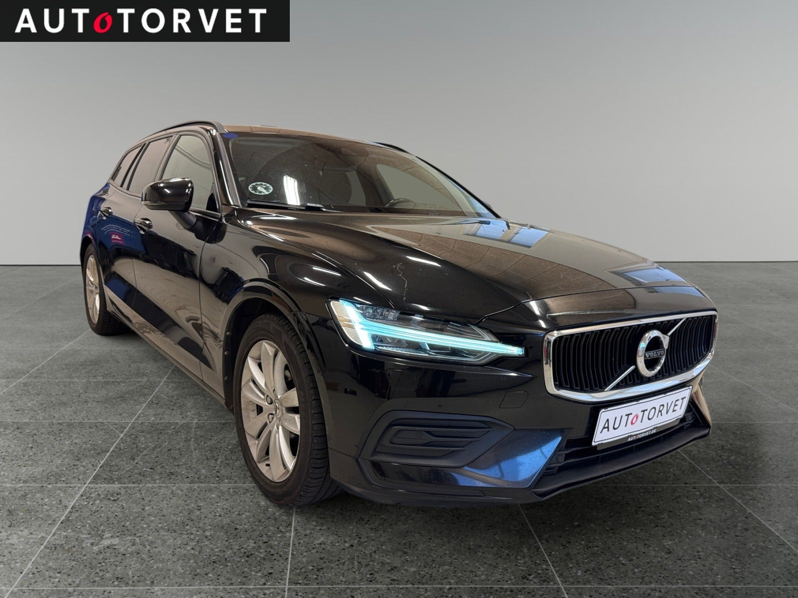 Sort Volvo V60 fra 2019