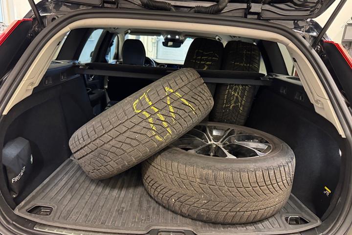 Sort Volvo V60 fra 2019