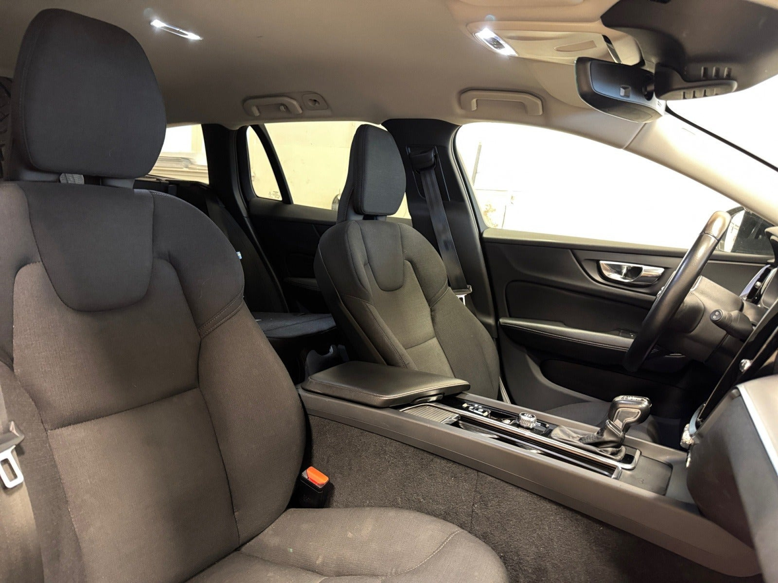 Sort Volvo V60 fra 2019