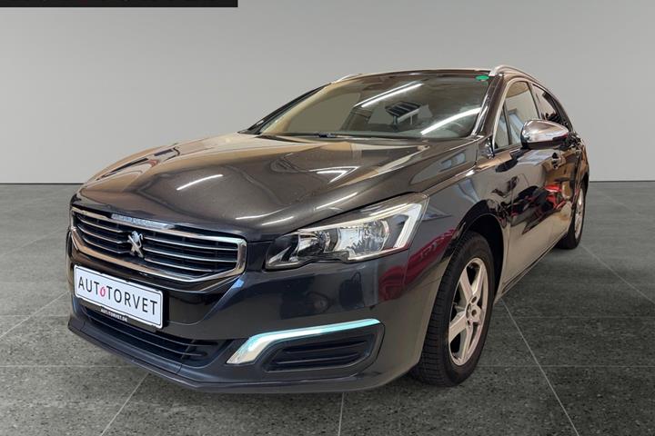 Grå Peugeot 508 fra 2015