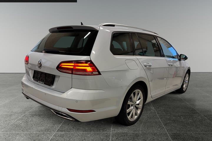 Hvid VW Golf VII fra 2018