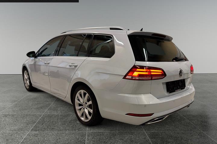 Hvid VW Golf VII fra 2018