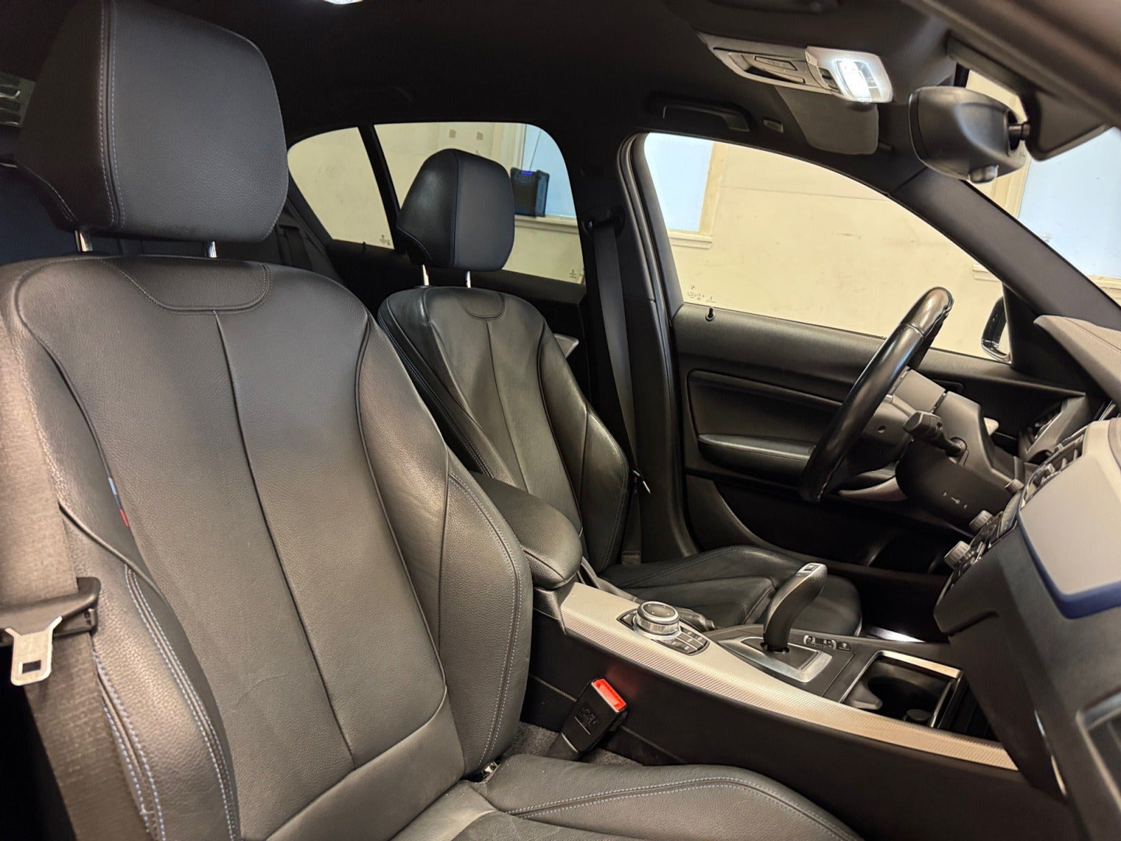 Sort BMW 118i fra 2019