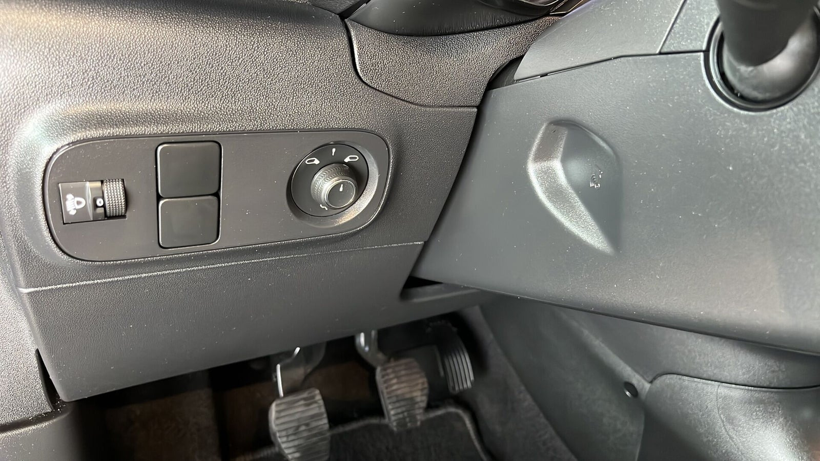 Grå Citroën C3 fra 2022