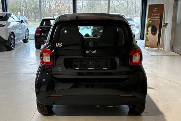 Sort Smart Fortwo fra 2021