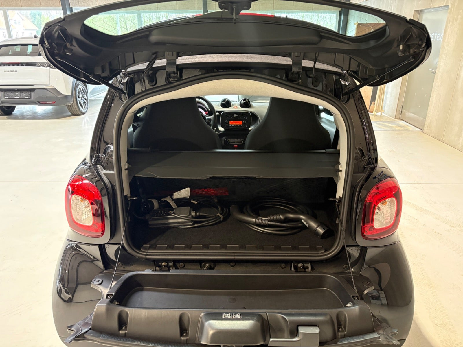 Sort Smart Fortwo fra 2021