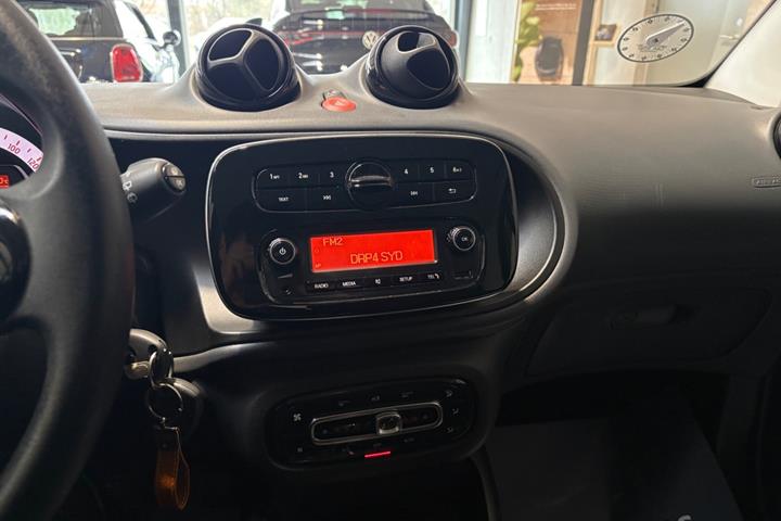 Sort Smart Fortwo fra 2021