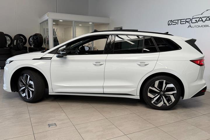 Hvid Skoda Enyaq fra 2026