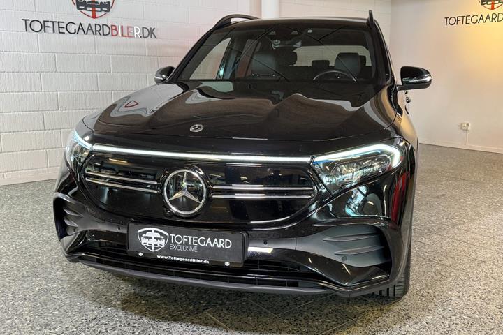 Sort Mercedes EQB250 fra 2023