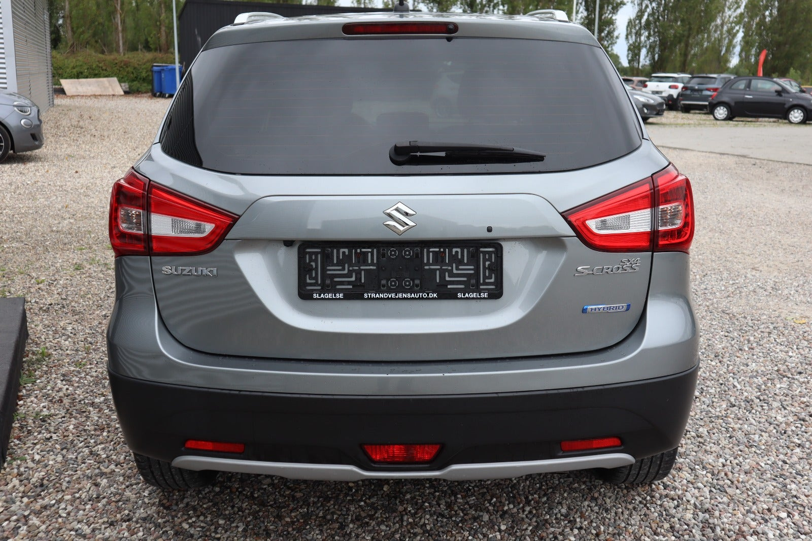 Grå Suzuki S-Cross fra 2021