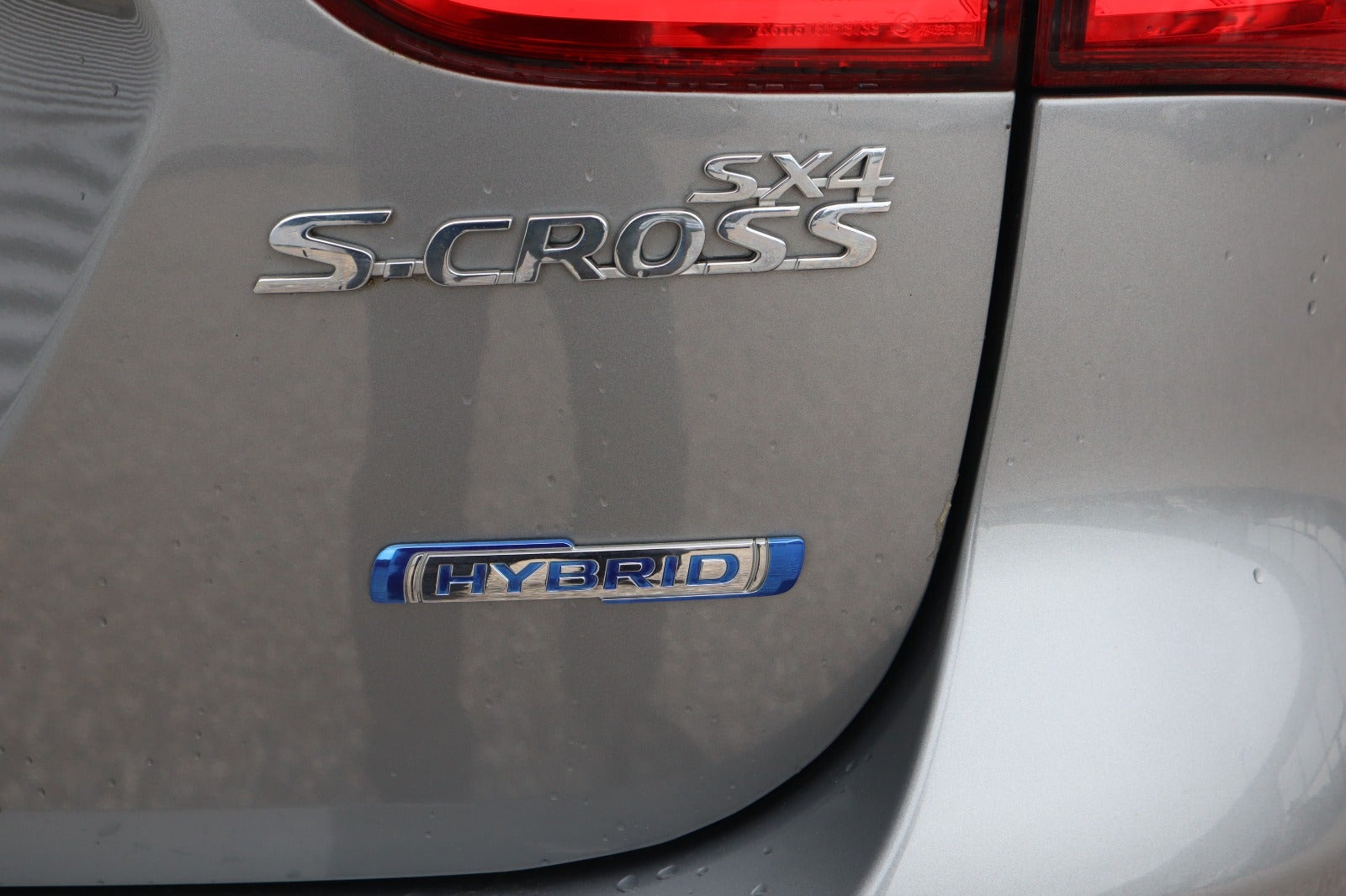 Grå Suzuki S-Cross fra 2021