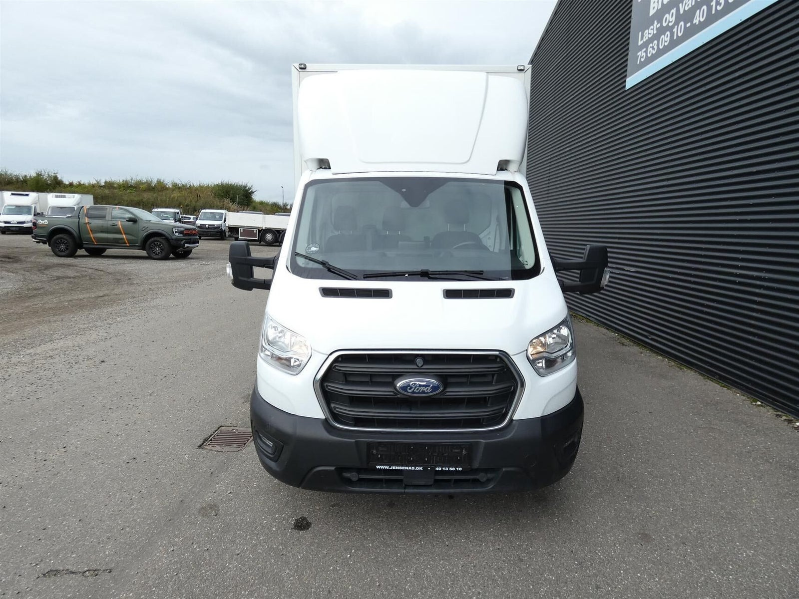 Hvid Ford Transit 350 L4 Chassis fra 2022