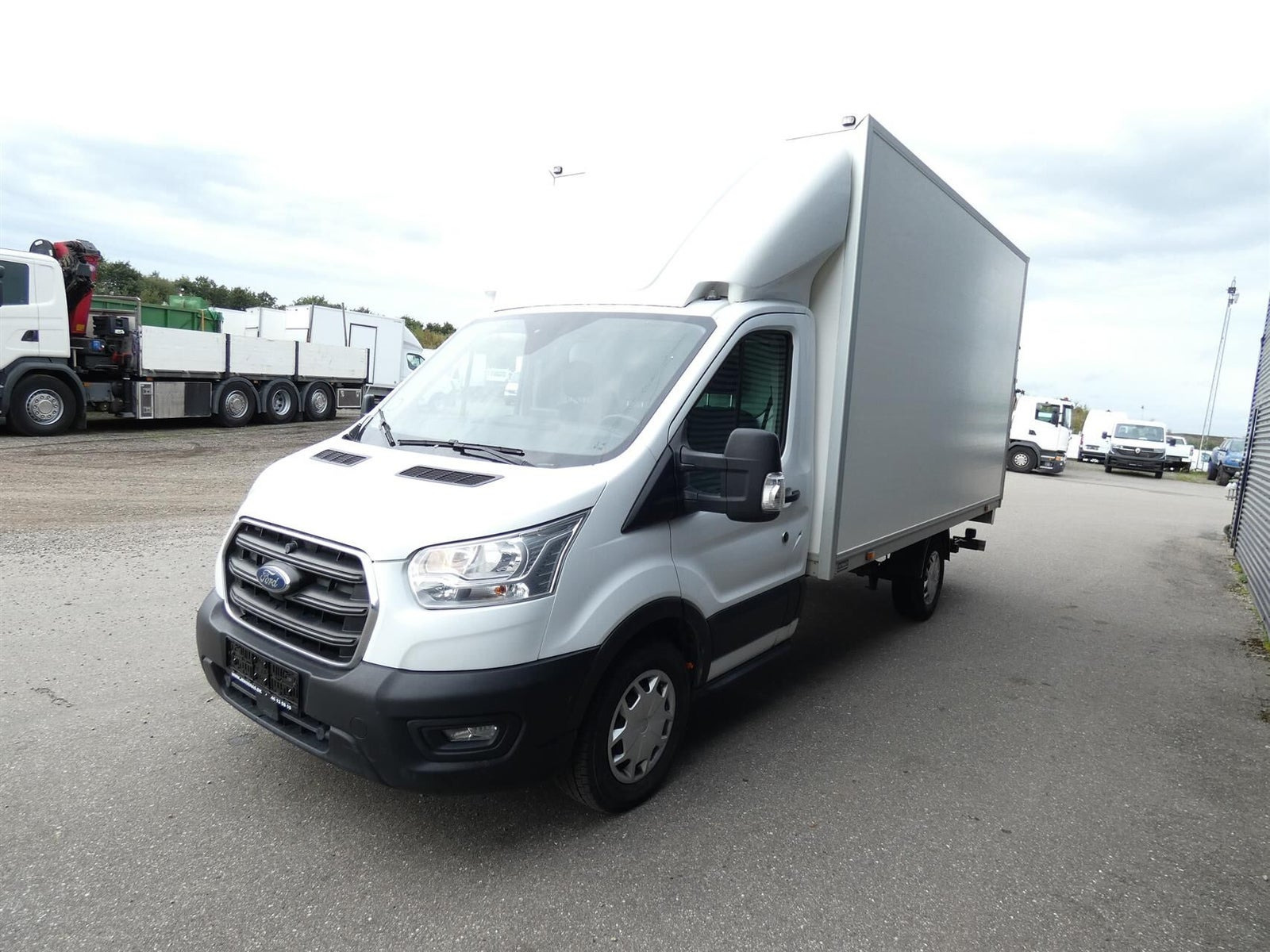 Hvid Ford Transit 350 L4 Chassis fra 2022