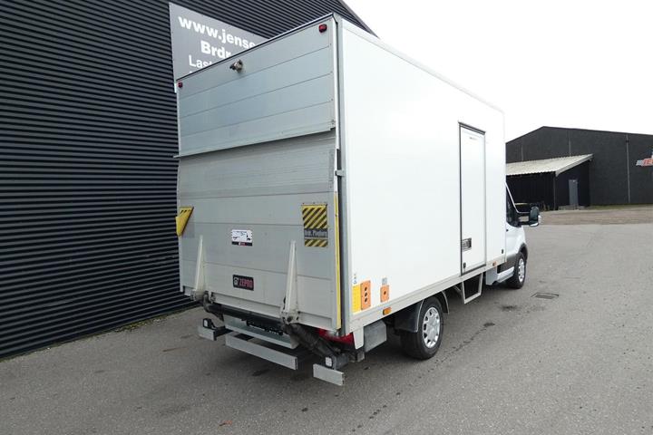 Hvid Ford Transit 350 L4 Chassis fra 2022