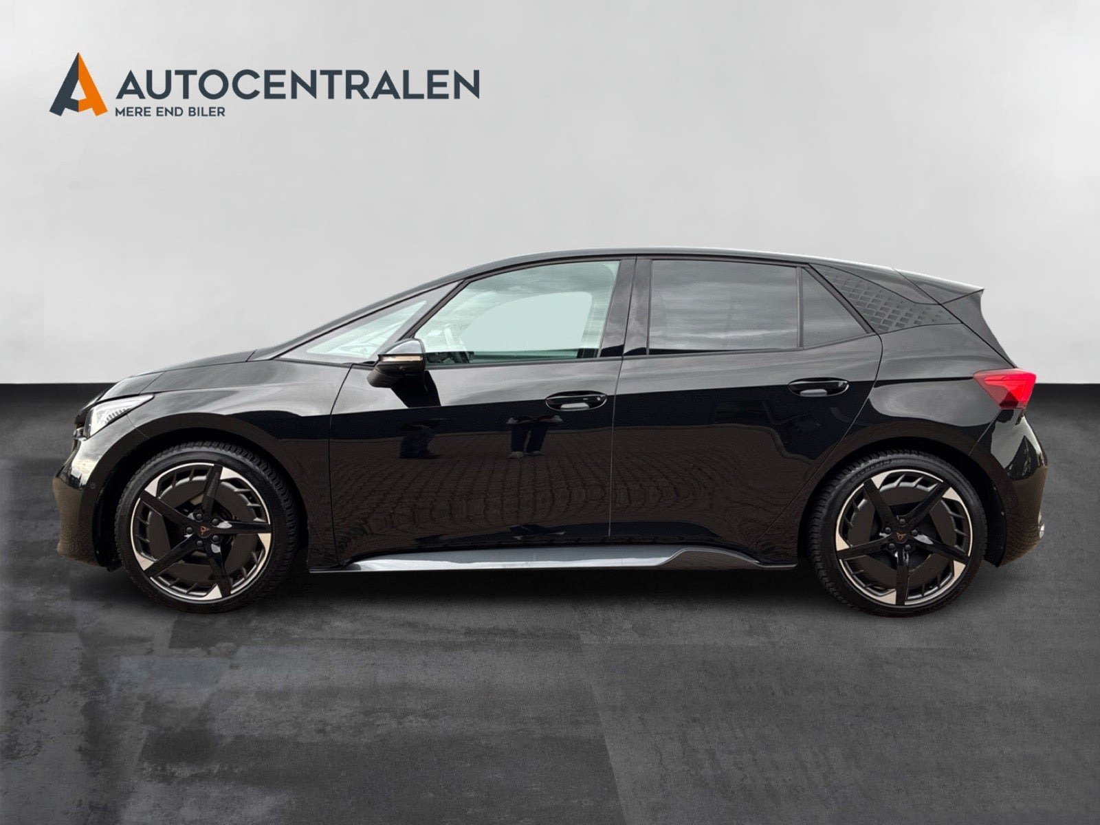 Sort Cupra Born fra 2025