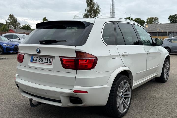 Hvid BMW X5 fra 2012