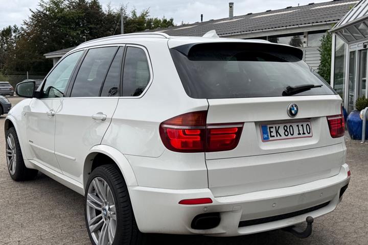 Hvid BMW X5 fra 2012
