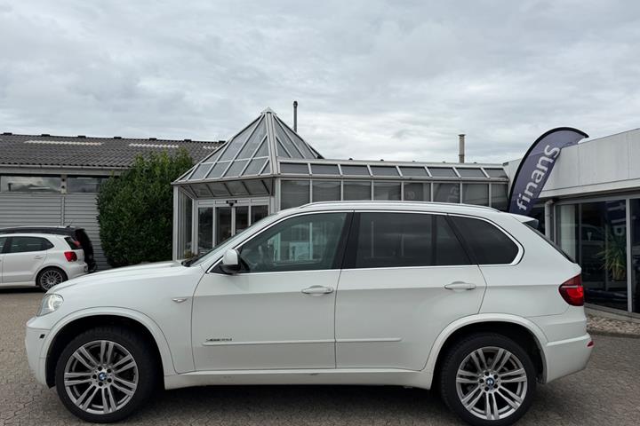 Hvid BMW X5 fra 2012