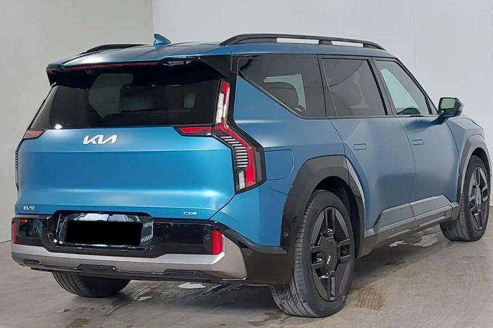 Blå Kia EV9 fra 2024