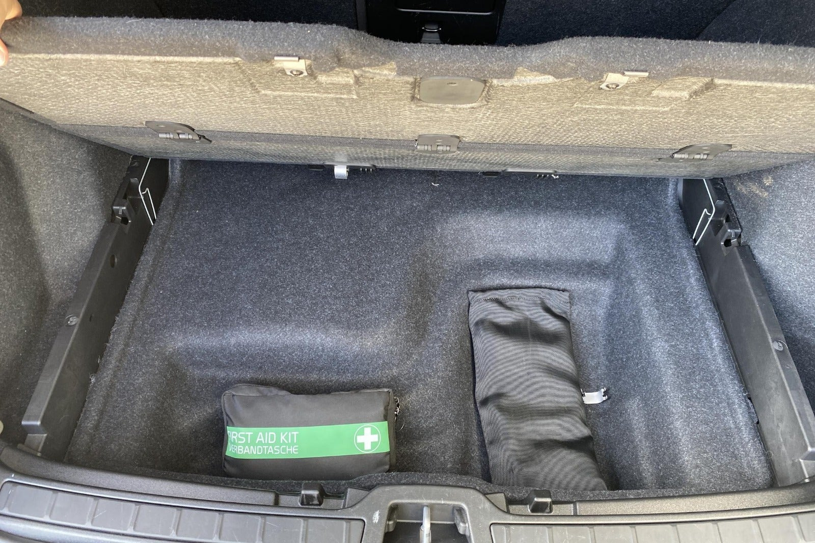 Grøn Volvo XC40 fra 2023