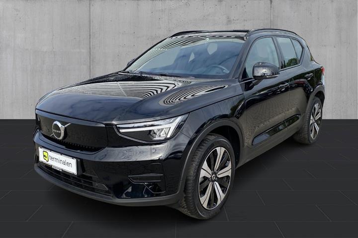 Sort Volvo XC40 fra 2023