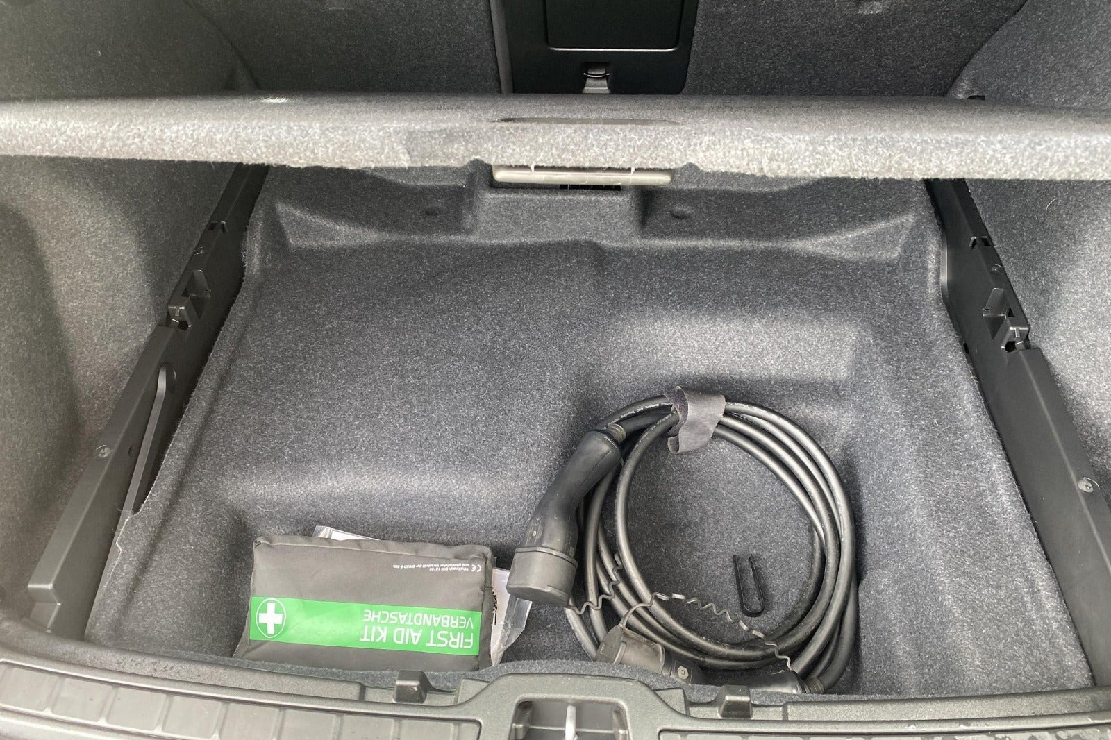Sort Volvo XC40 fra 2023