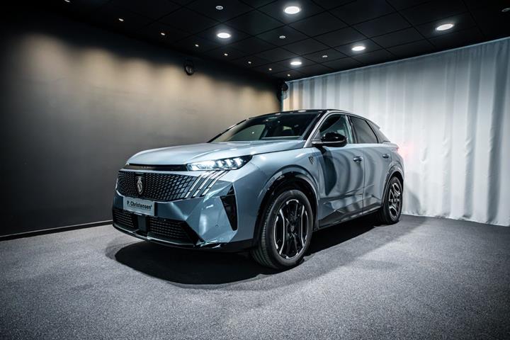 undefined Peugeot e-3008 fra 2025